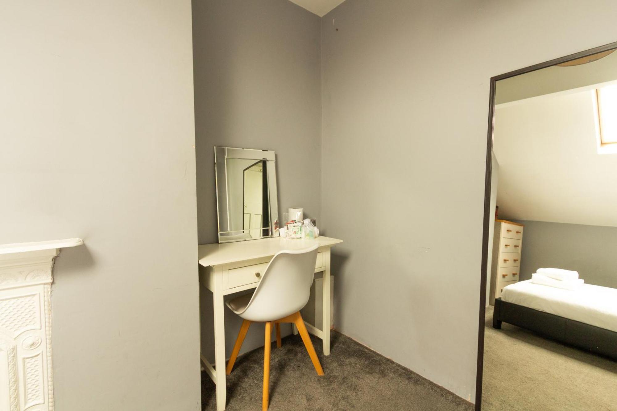 Lovely Private Rooms Near Mcr Centre Manchester Exterior photo